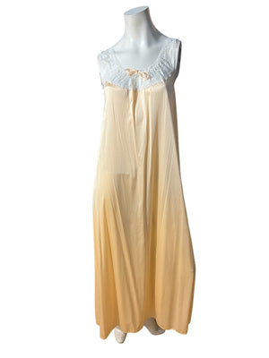 Vintage 70's long peach nightgown S JCPenney