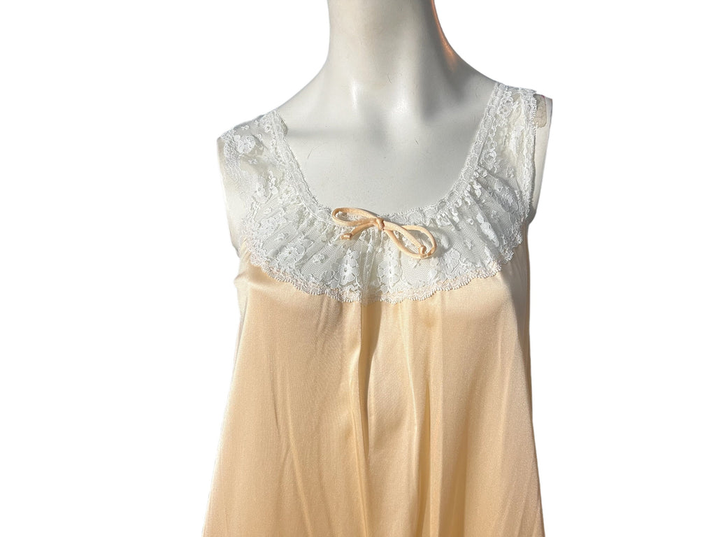 Vintage 70's long peach nightgown S JCPenney