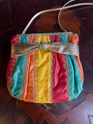 Vintage 80's Hala purse rainboe crossbody