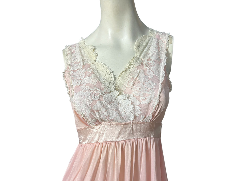 Vintage 70's pink nightgown M Henderson Kickernick