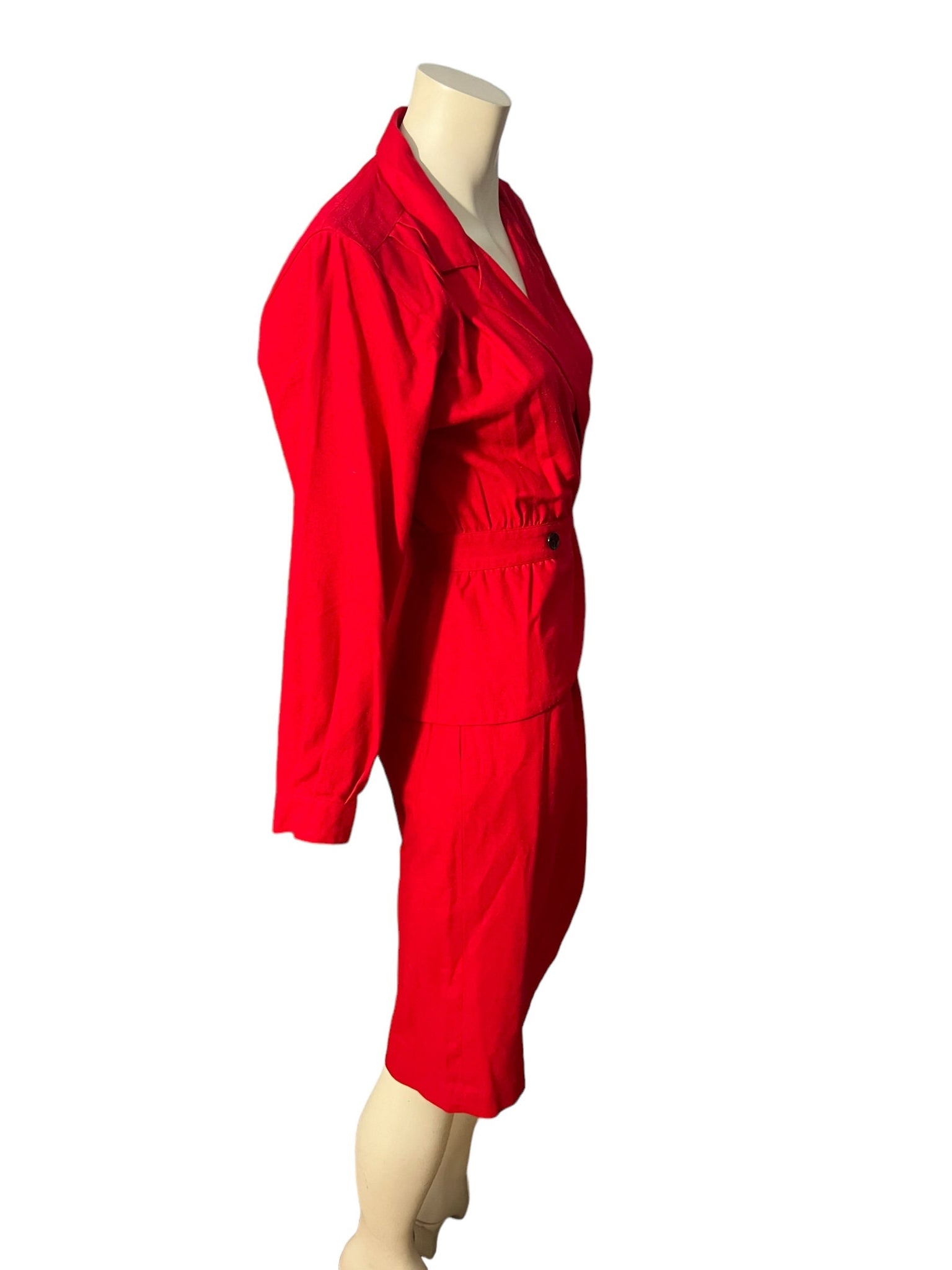 Vintage 80's red silk suit 6 Liz Claiborne