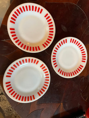 Vintage red stripe Hazel Atlas 7" plates 3