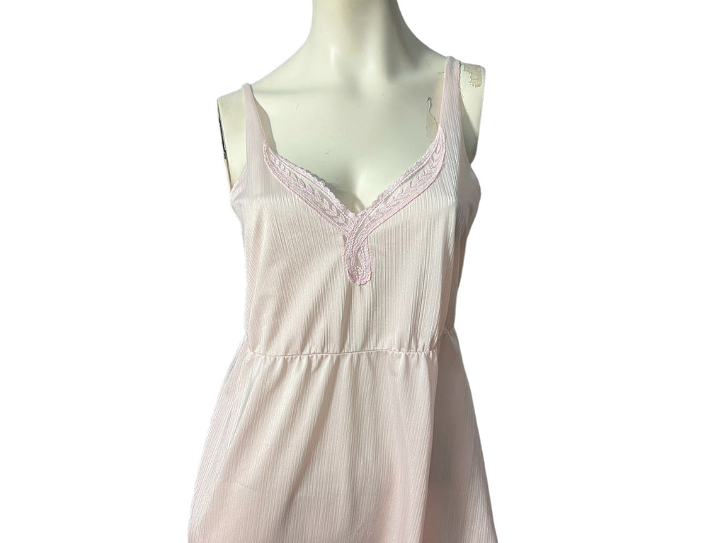 Vintage pink nightgown lingerie M