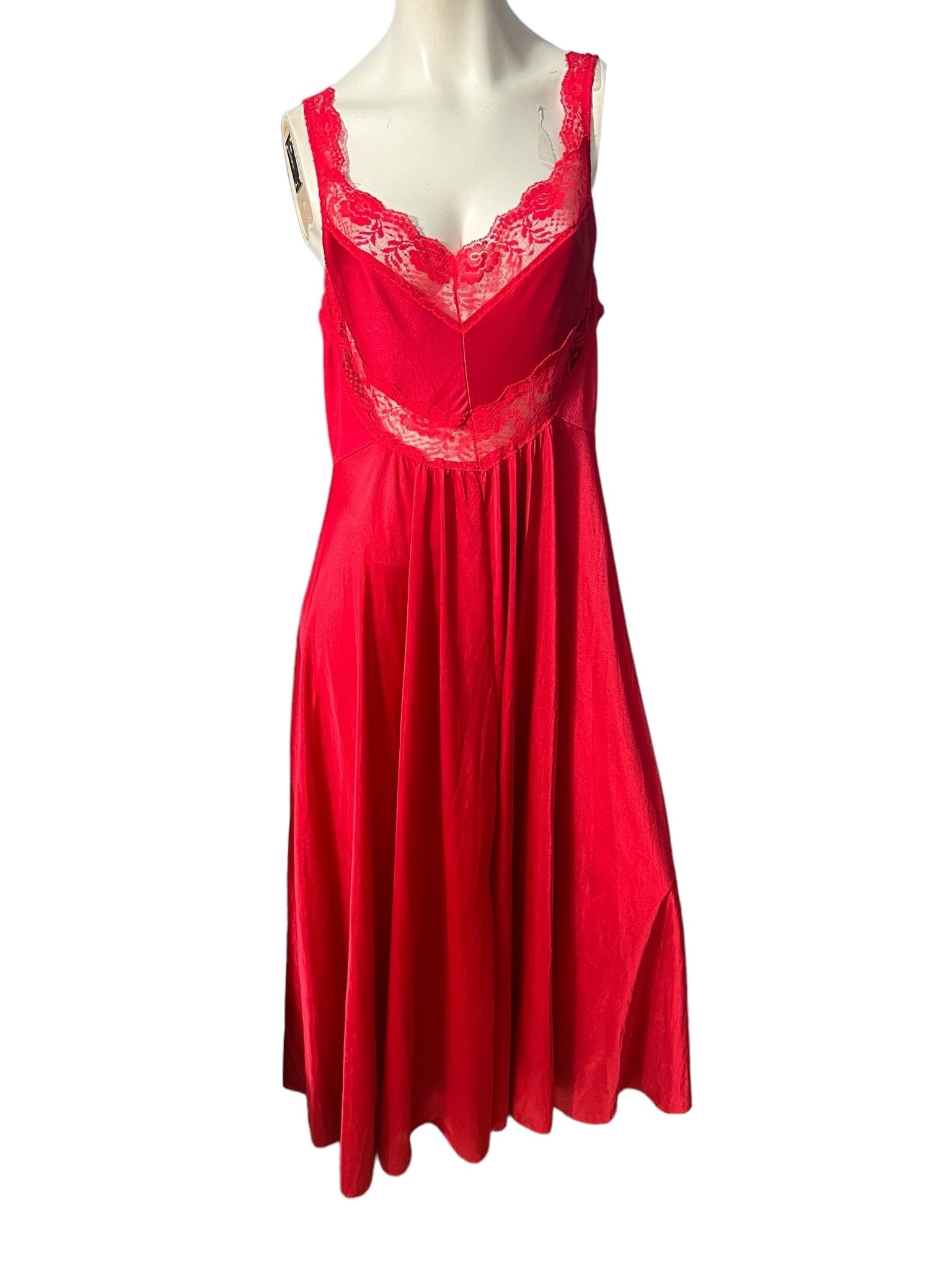 Vintage red long nightgown 5x full sweep