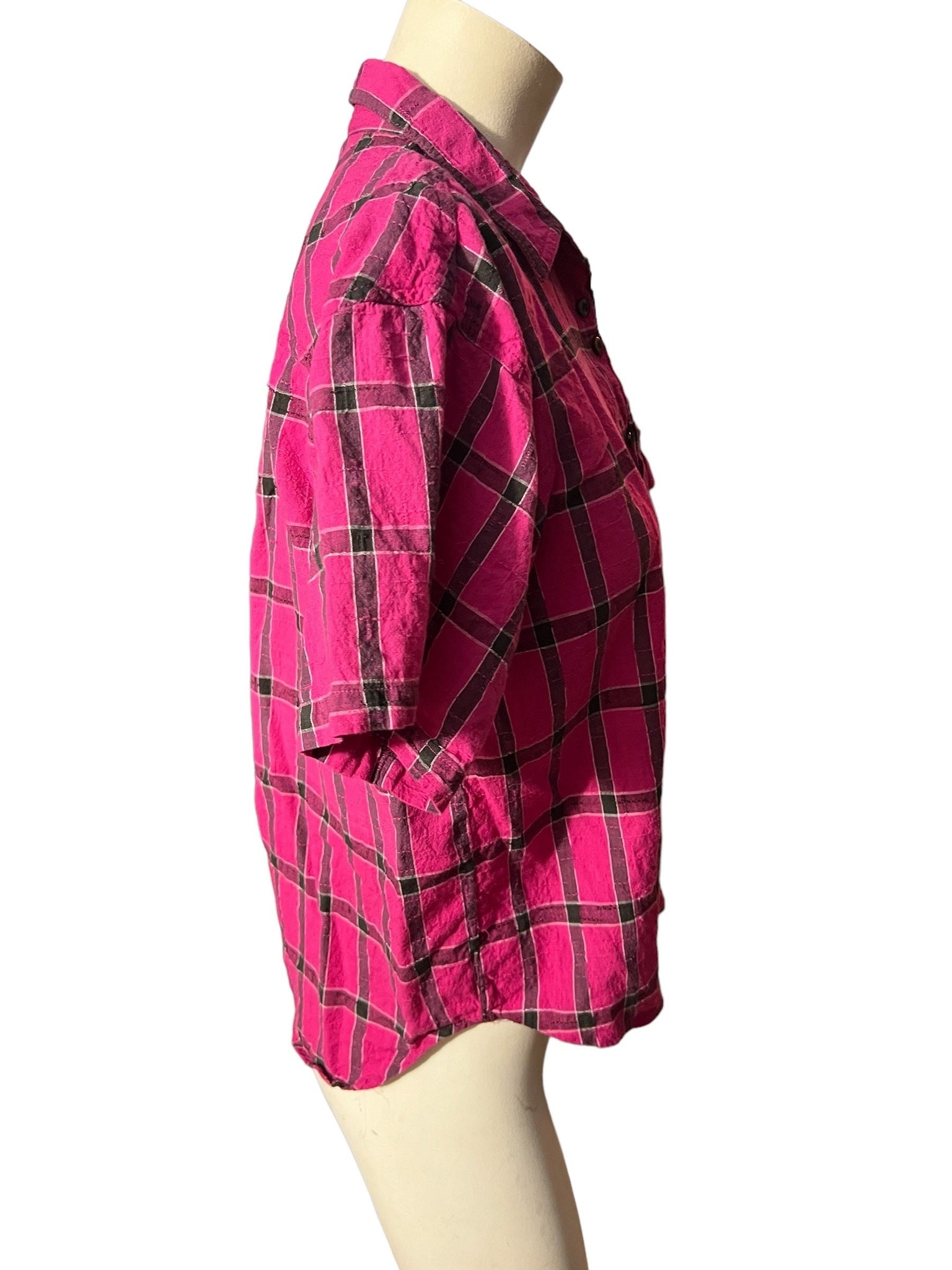 Vintage 80's pink button up top M Chez T