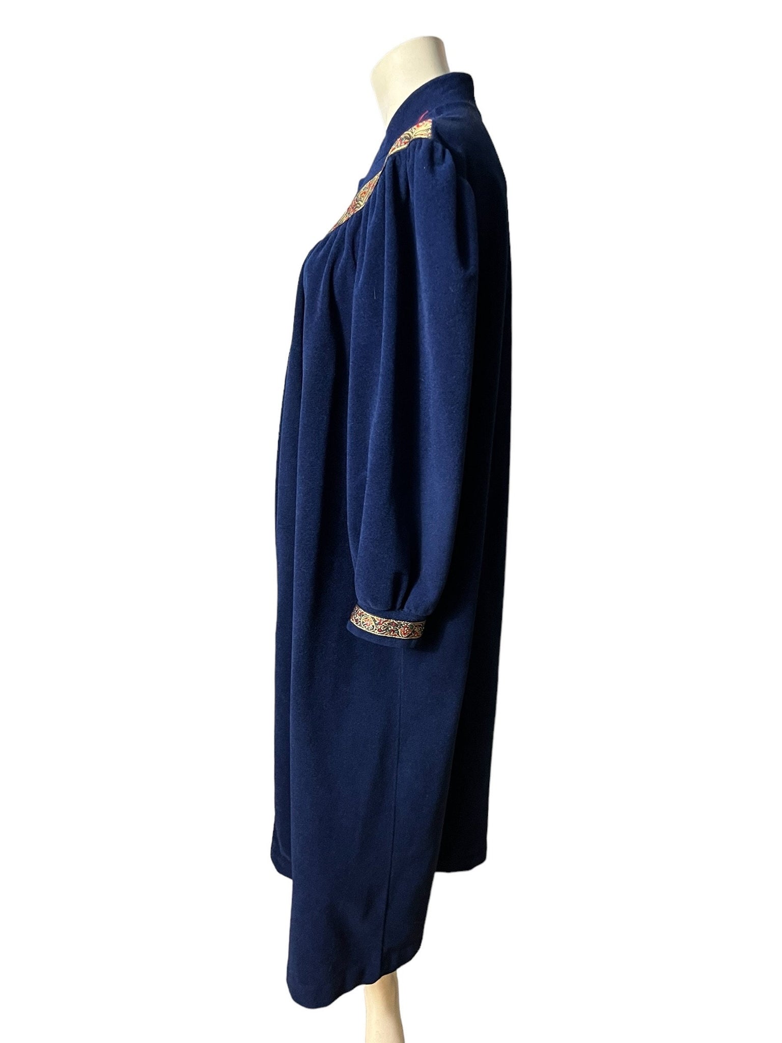 Vintage blue Vanity Fair robe L