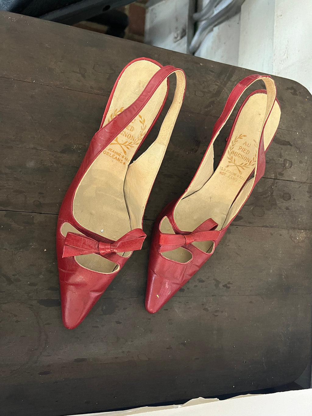 vintage 60's red kitten heels 7