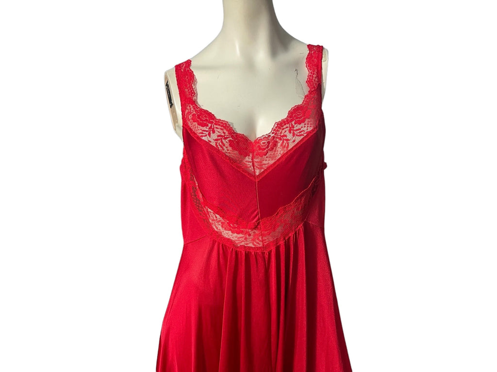 Vintage red long nightgown 5x full sweep