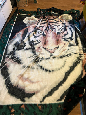 vintage huge tiger blanket