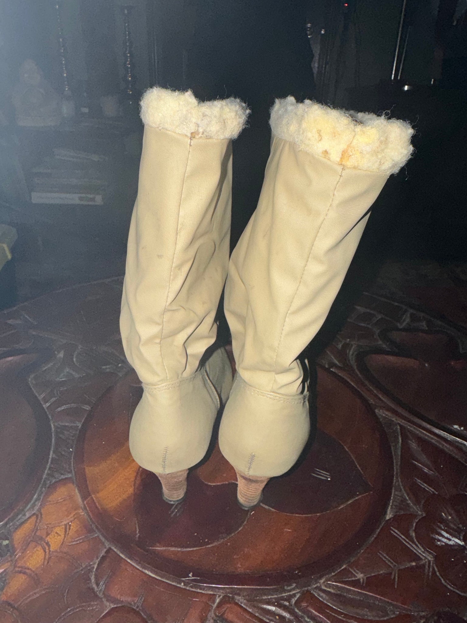 Vintage women's 70's boots 10 M Jolene taupe