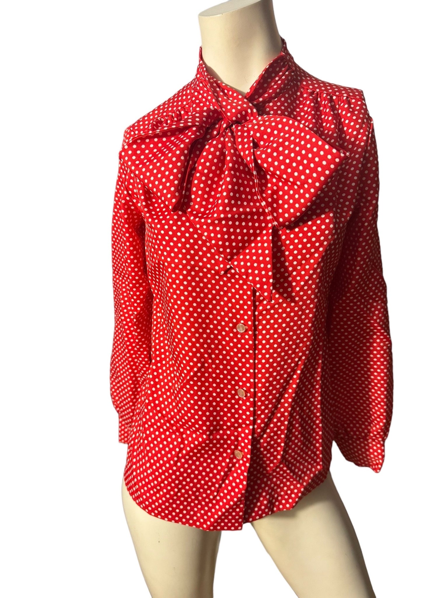 Vintage 70’s red polka dot bow blouse M