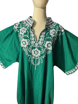 Vintage embroidered green caftan dress M L