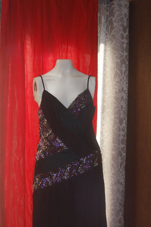 Vintage Geoje's 70's Purple and Green Velvet Sequin Dress M sz 8
