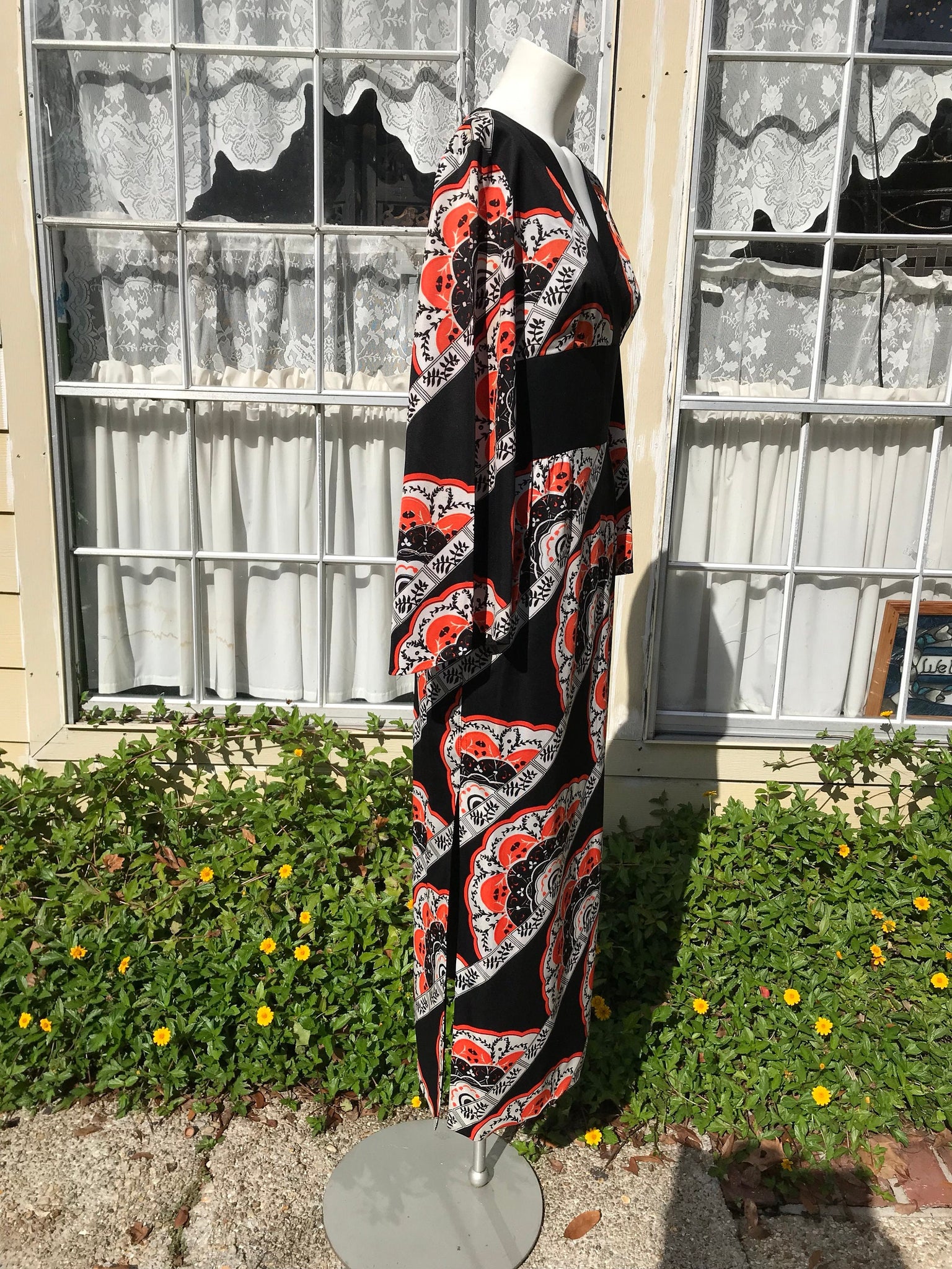 Vintage 1970's Fan Pattern Kimono Dress M