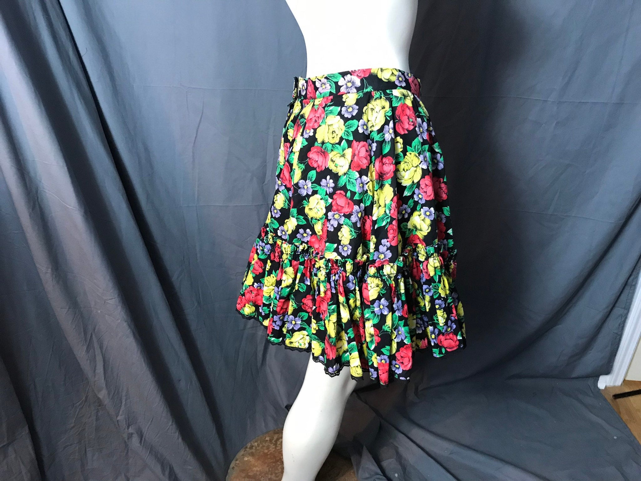 Vintage Mini Black Floral Full Circle Square Dance Skirt M