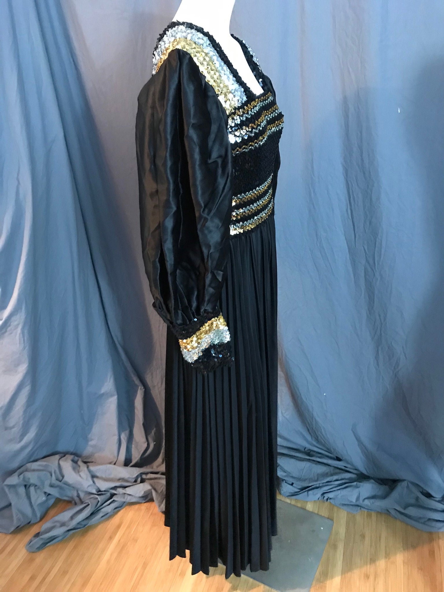 Vintage 1970’s long black gold and silver sequin dress L