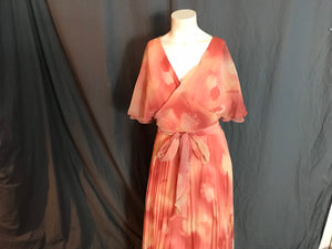 Vintage 1970’s chiffon peach leaf flowing dress M L
