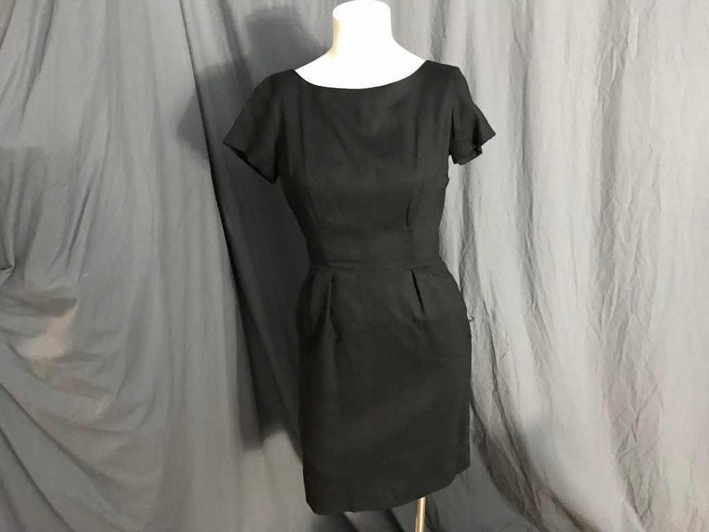 Vintage 1950’s black fitted dress S