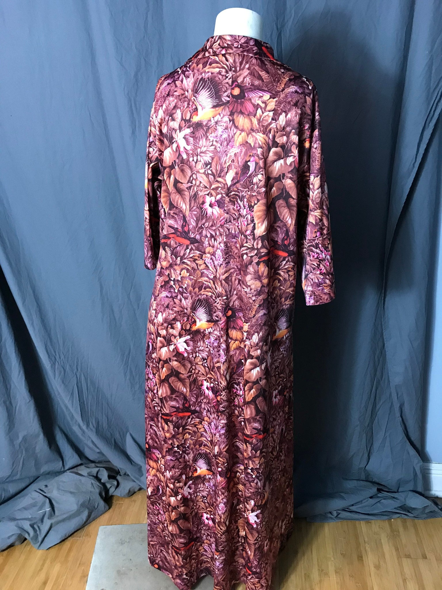 Vintage 1970’s bird caftan dress L