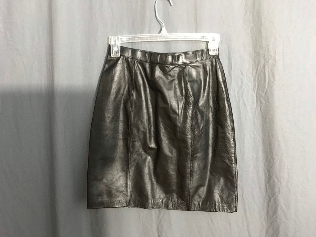 Vintage black leather mini skirt 7/8