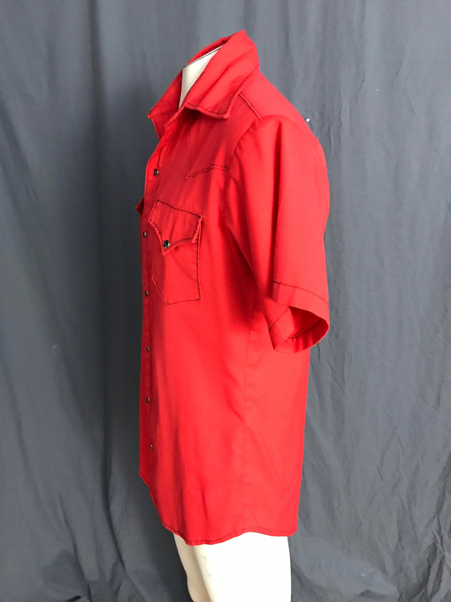 Vintage red and black 1970’s cowboy western shirt M