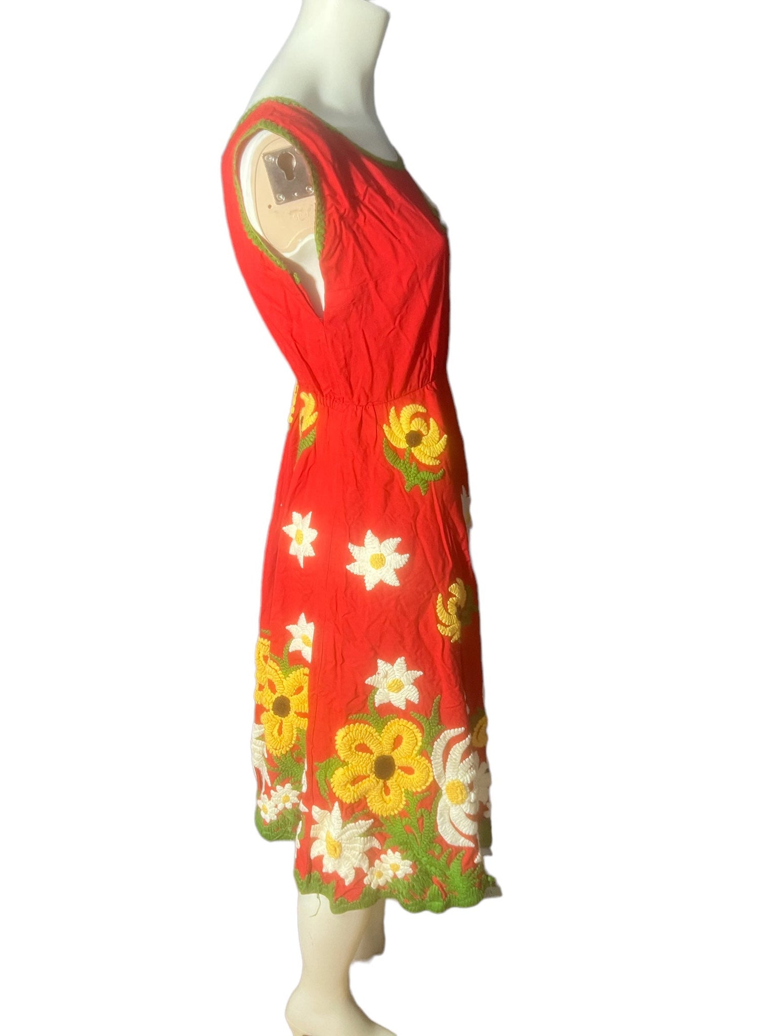 Vintage 1950's embroidered flower sun dress M