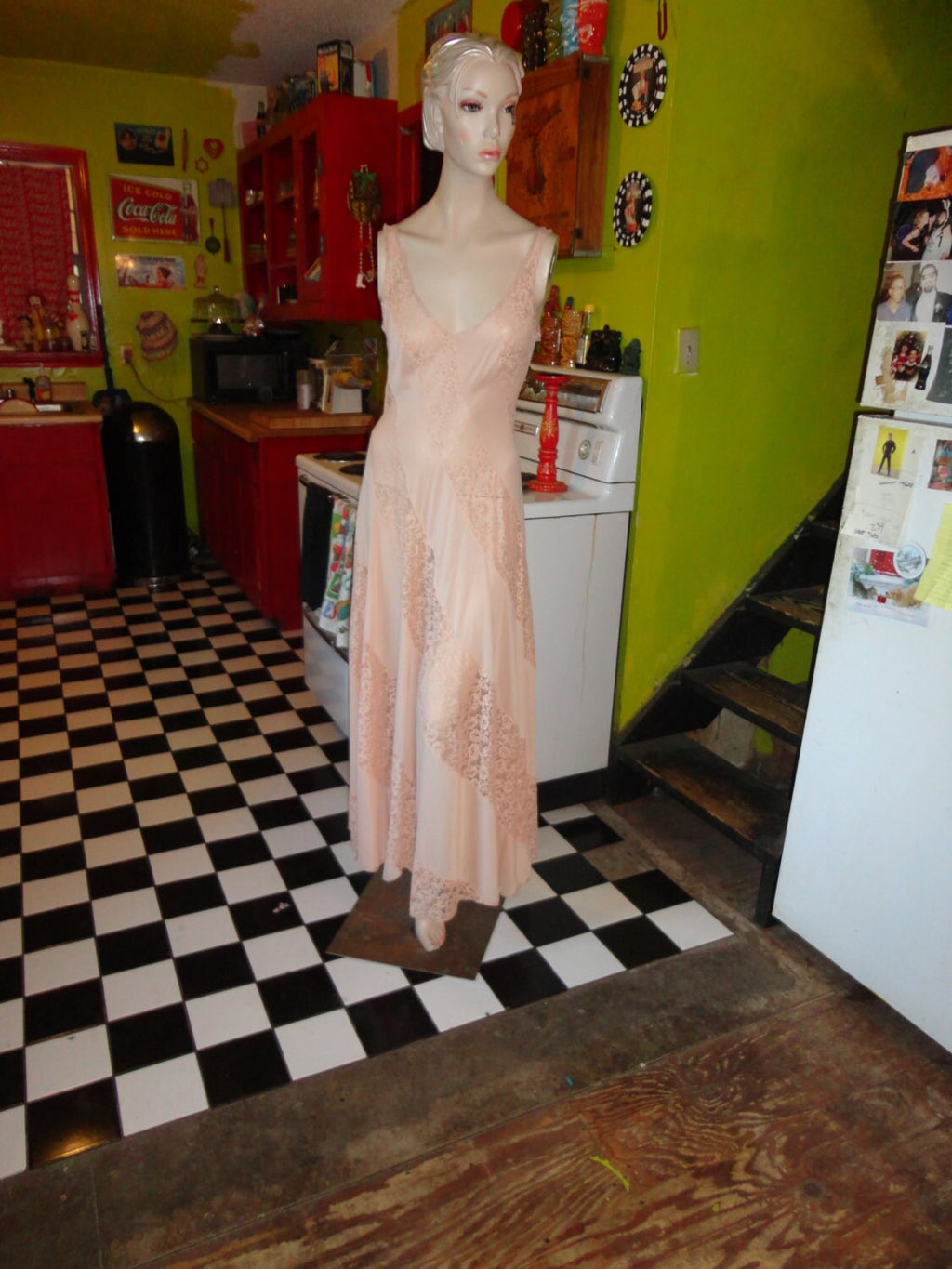 Vintage Olga nude pink lace long nightgown lingerie 34