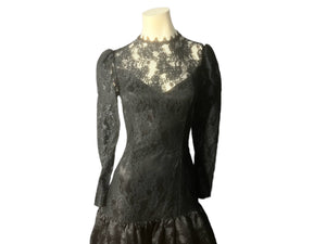 Vintage gothic 80's black lace dress M