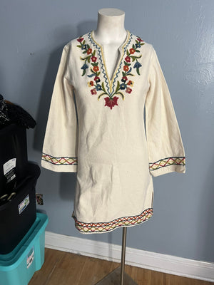 Vintage 70's embroidered bell sleeve mini dress S