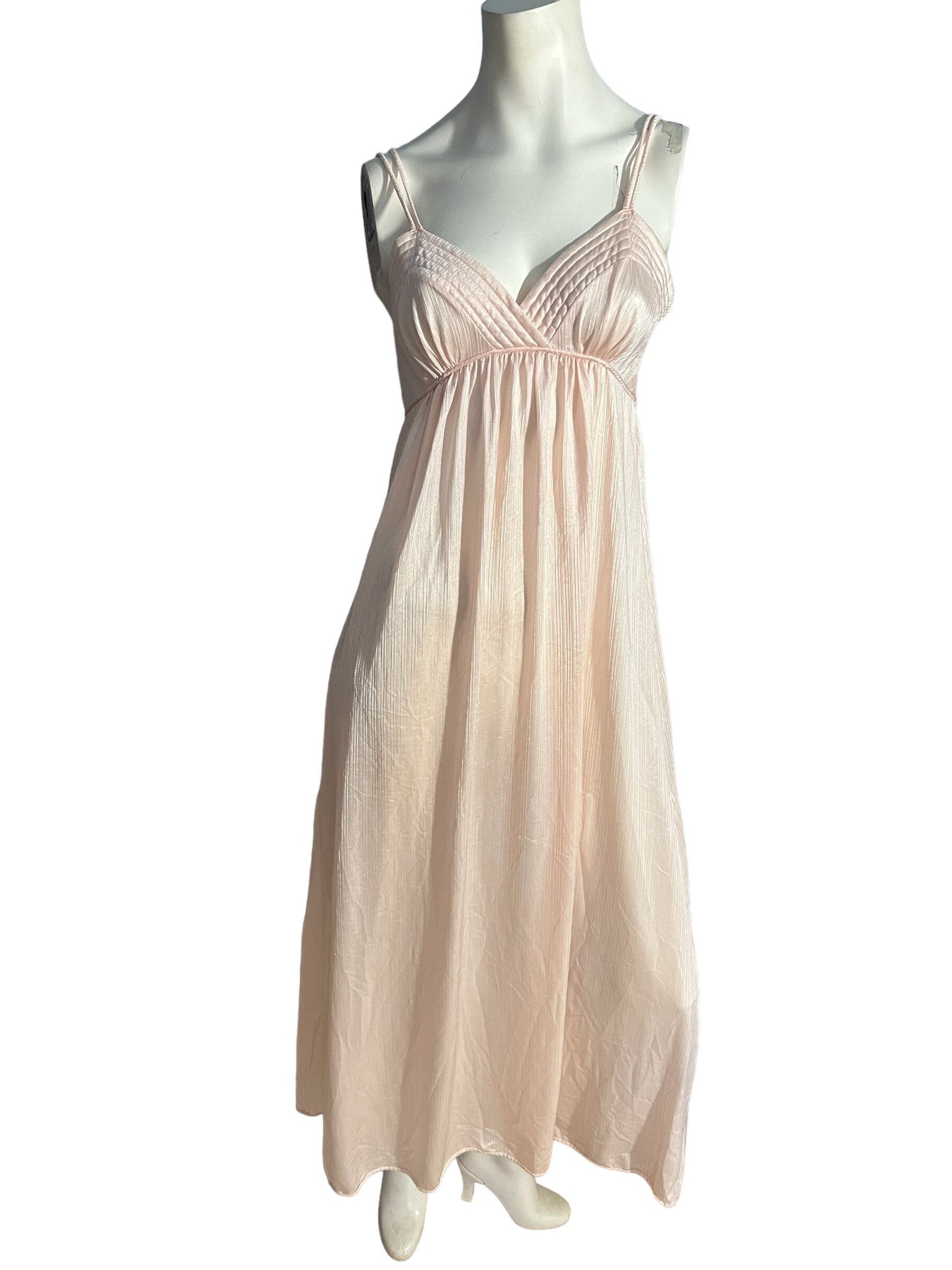 Vintage 70's long pink Val Mode nightgown petite