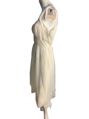 Vintage 1950's Artemis nightgown L lingerie