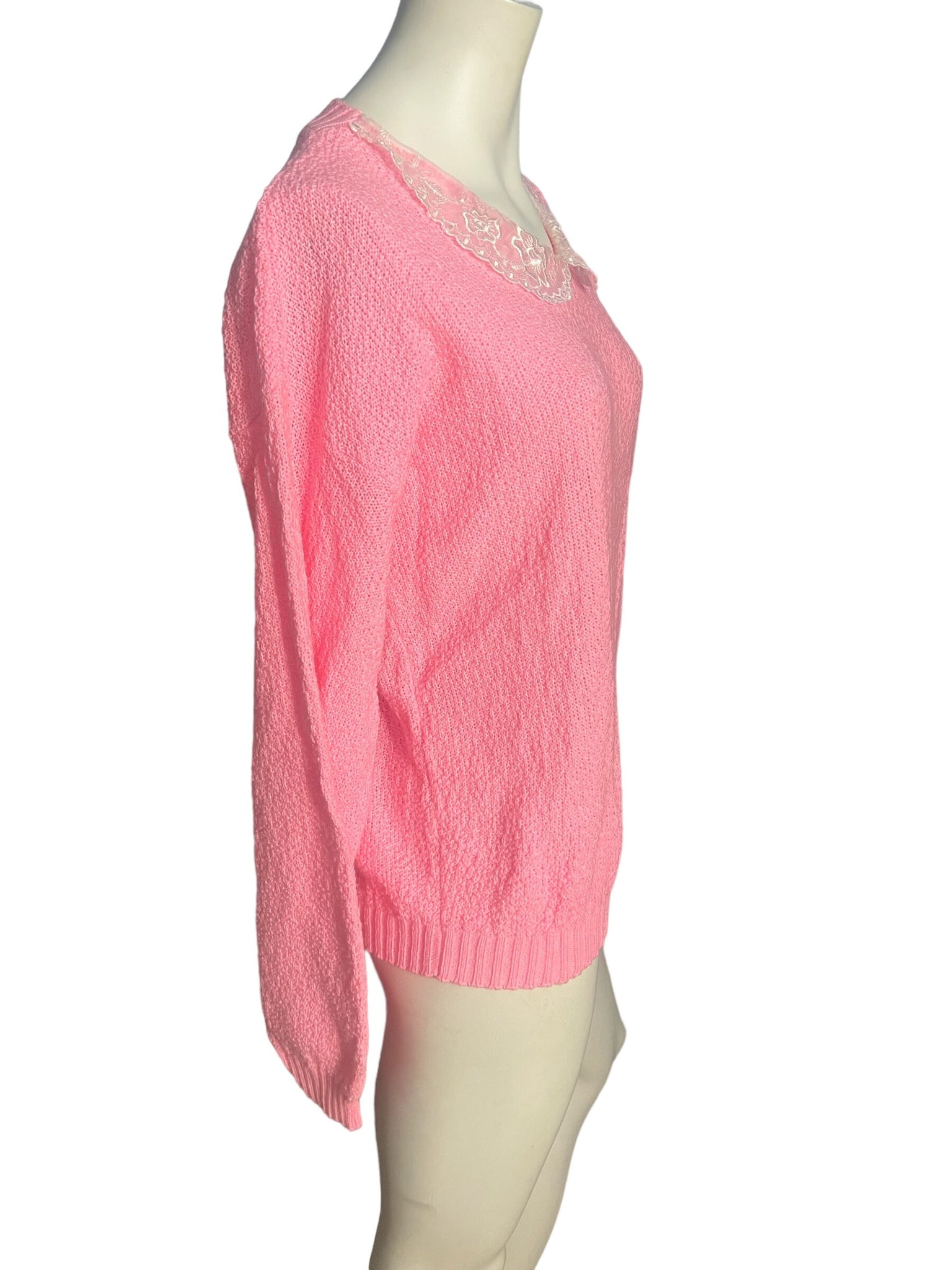 Vintage 80's pink sweater lace collar Brunny L
